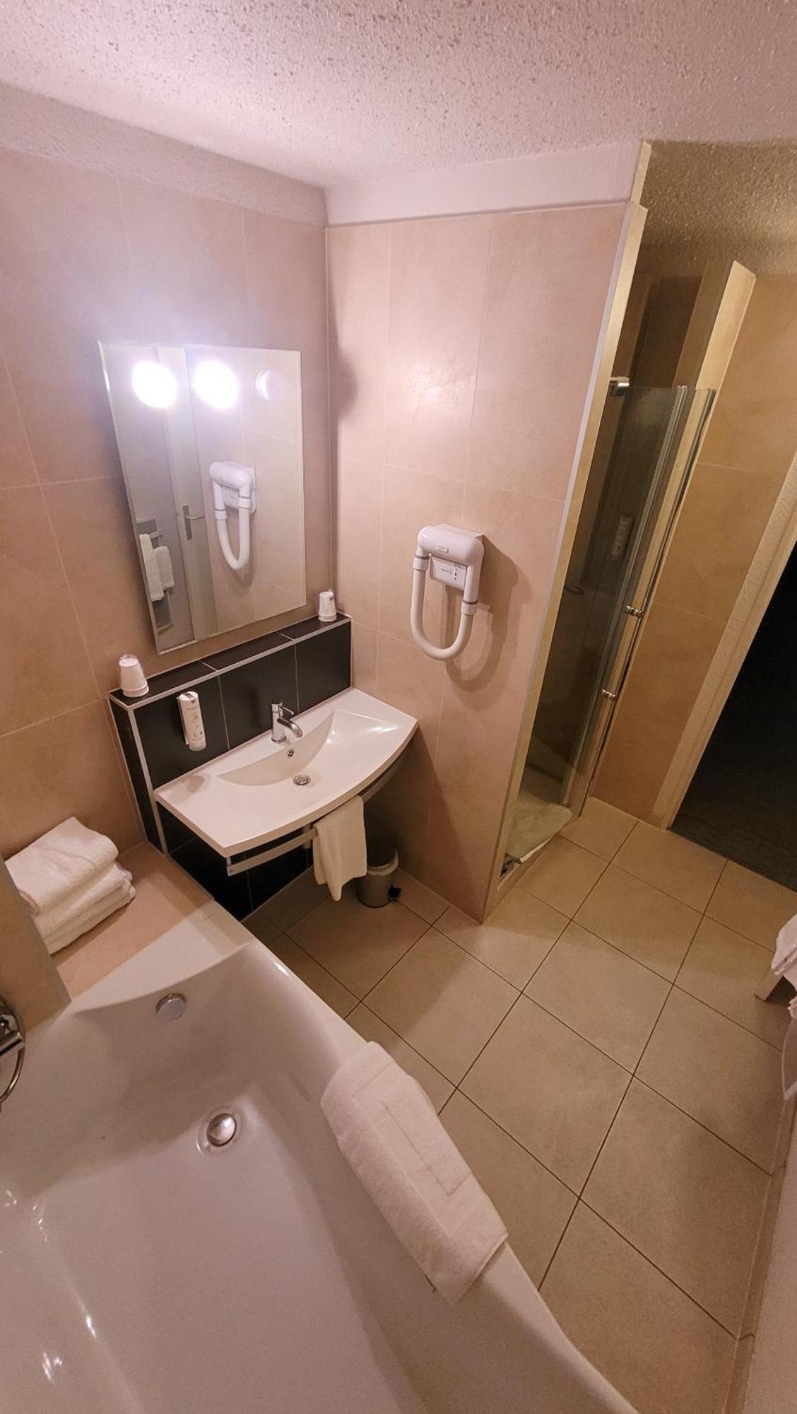 Enzo Hotels Diane - Logis Amnéville Zewnętrze zdjęcie
